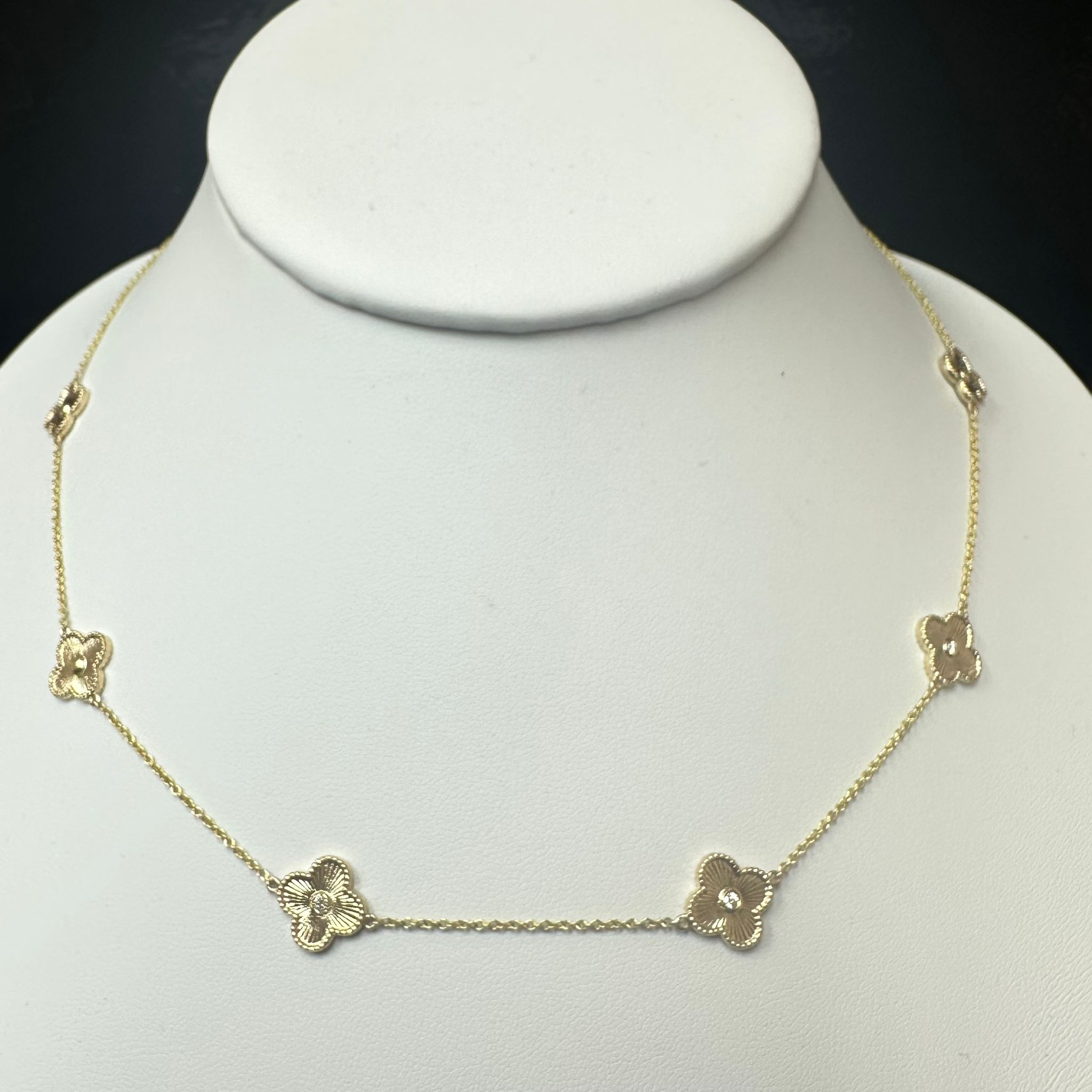 View 14 Kt   Diamond Pendant