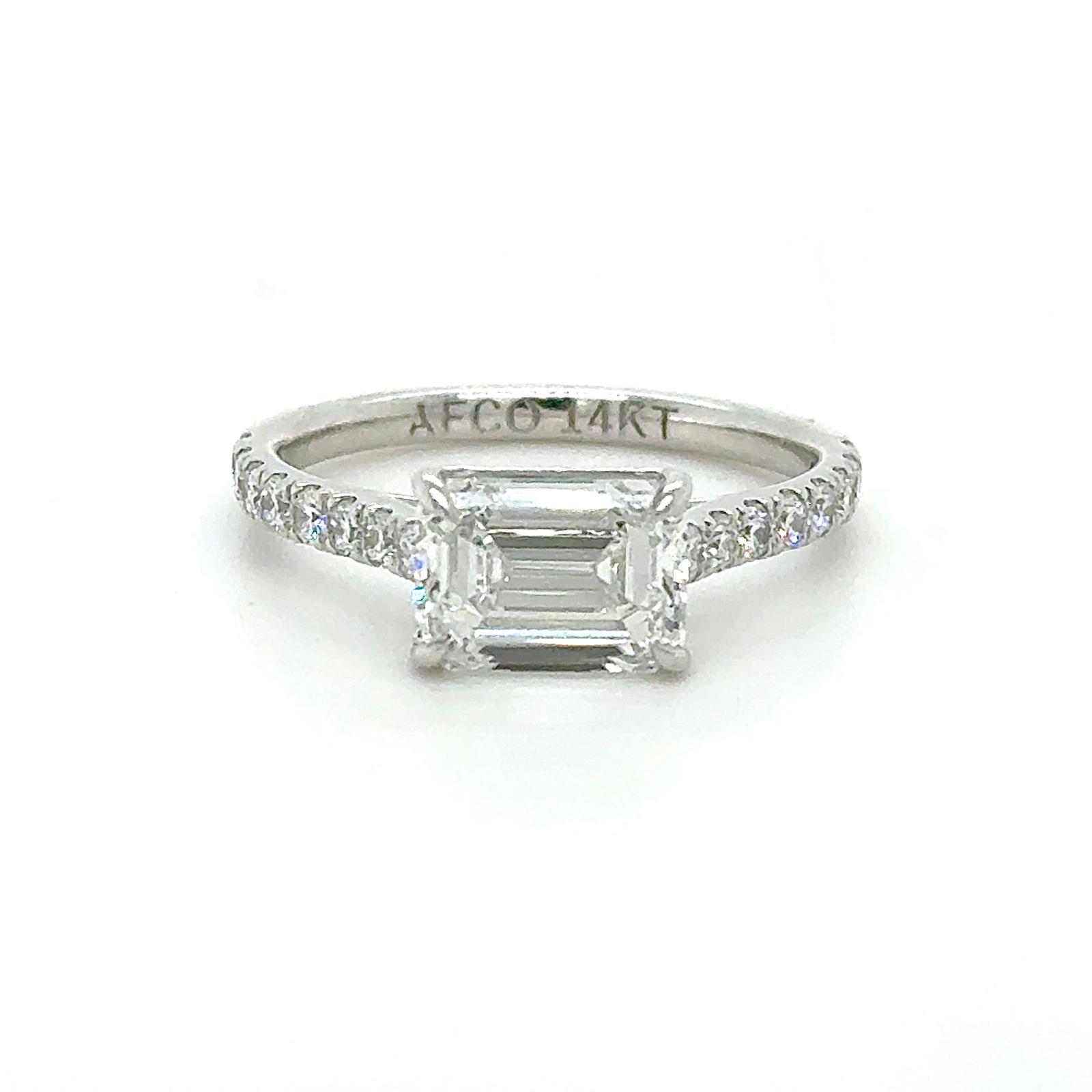View 14Kt   Diamond Ring